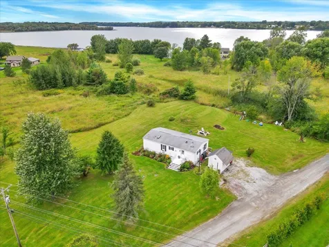 23 Poquette Lane North Hero VT 05474