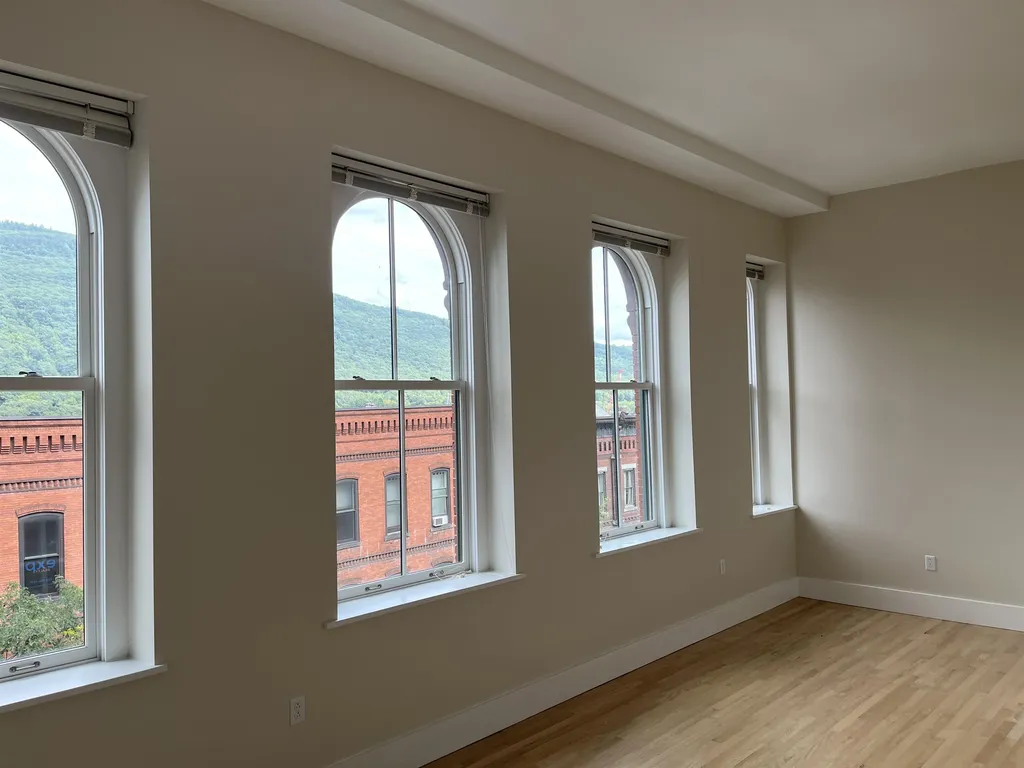 132 Main Street Brattleboro VT 05301