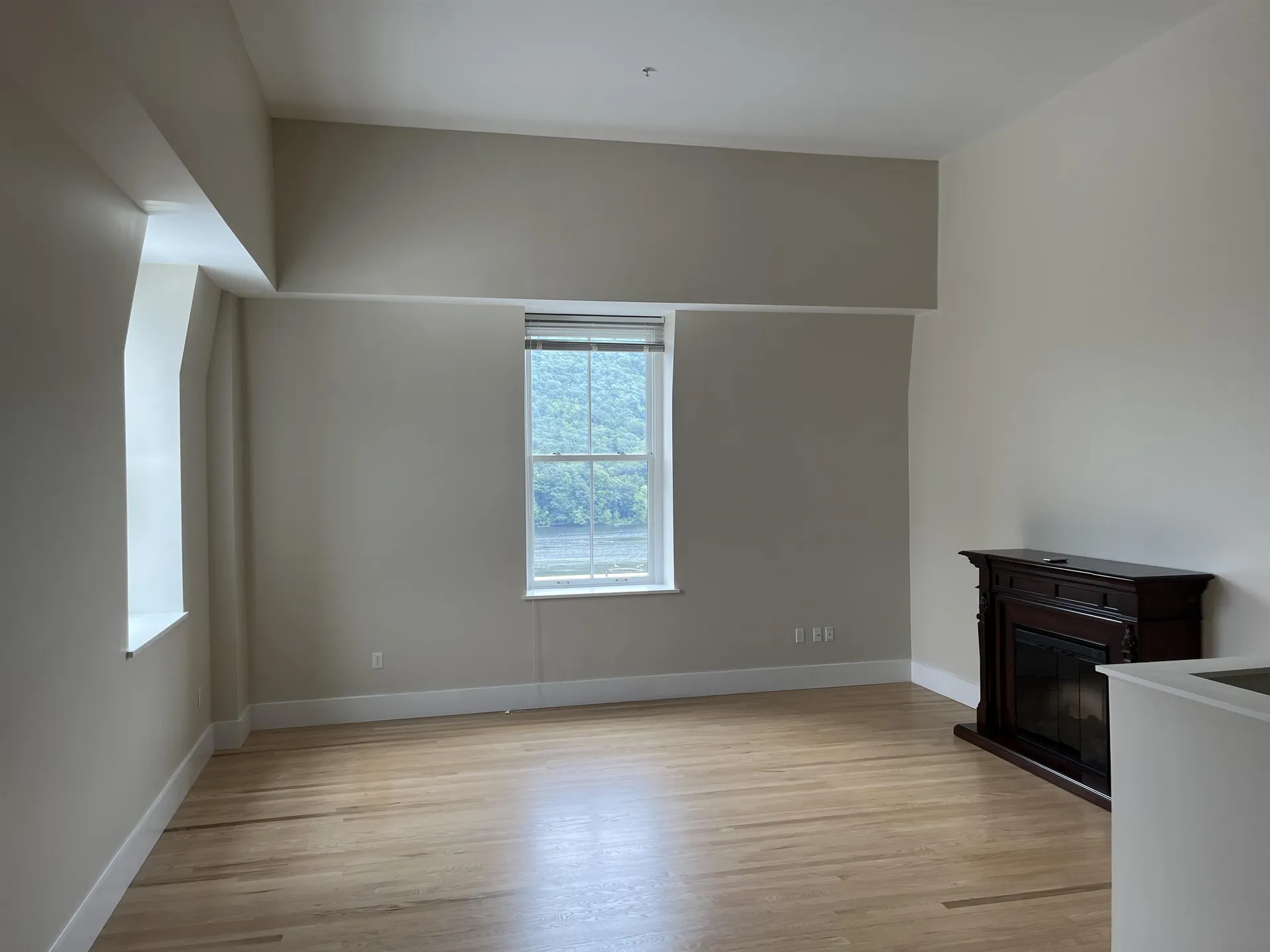 132 Main Street Brattleboro VT 05301