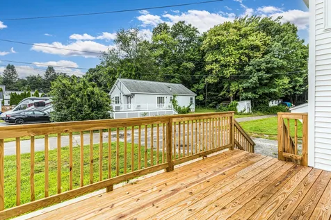 93 Railroad Avenue Seabrook NH 03874