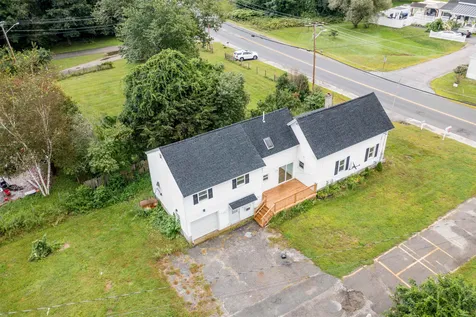 93 Railroad Avenue Seabrook NH 03874