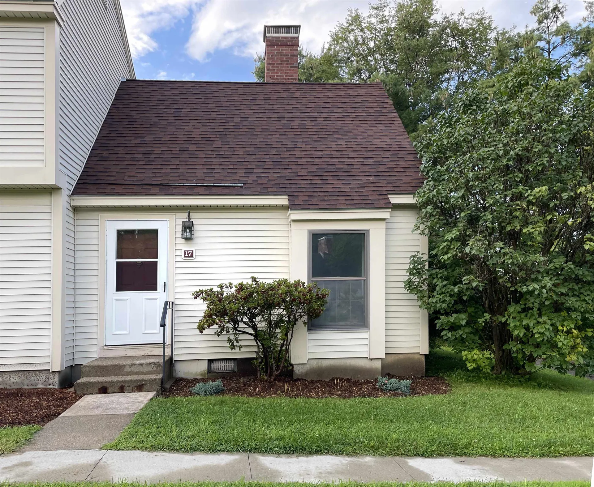 17 East Road Middlebury VT 05753