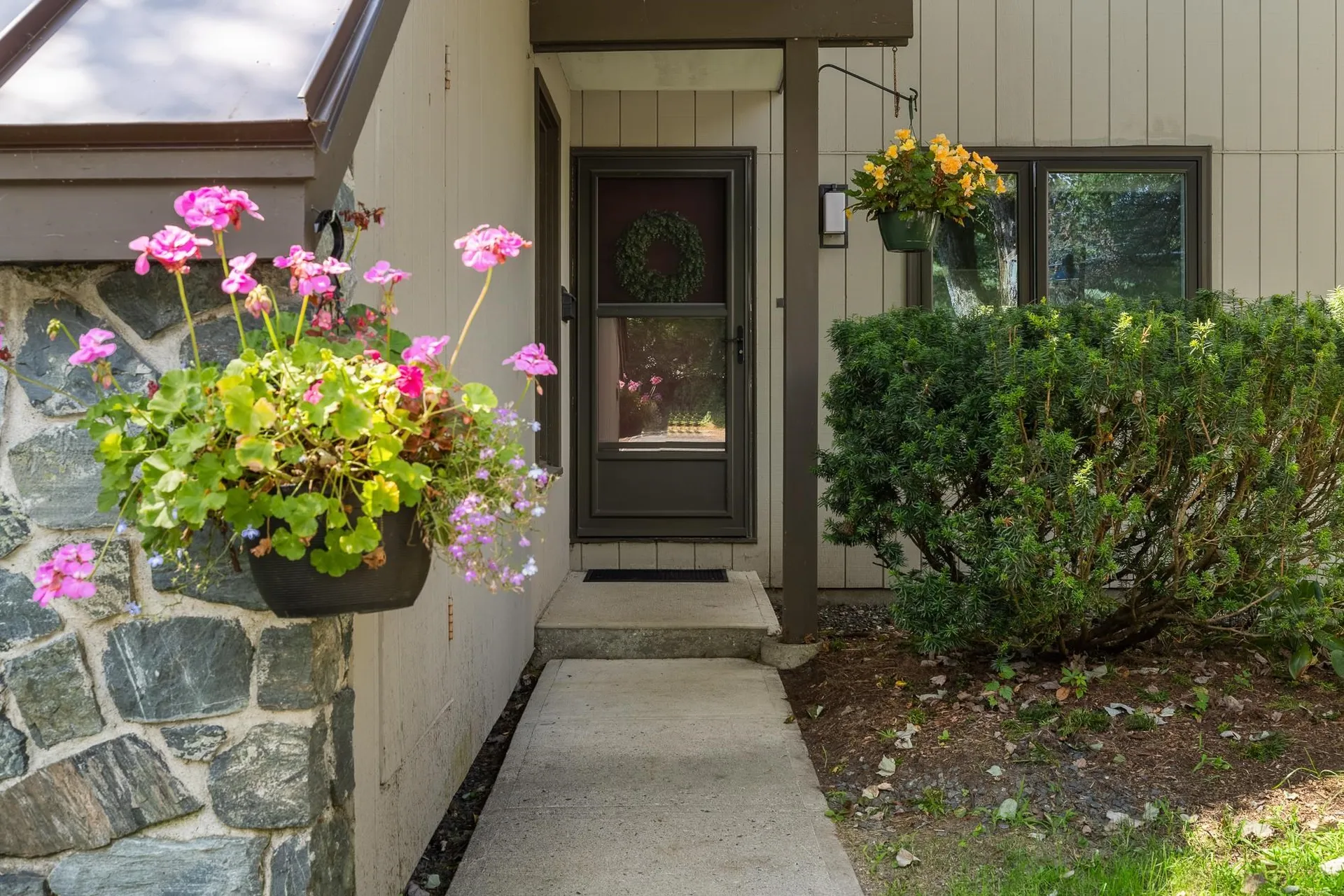 109 Brook Hollow Hanover NH 03755