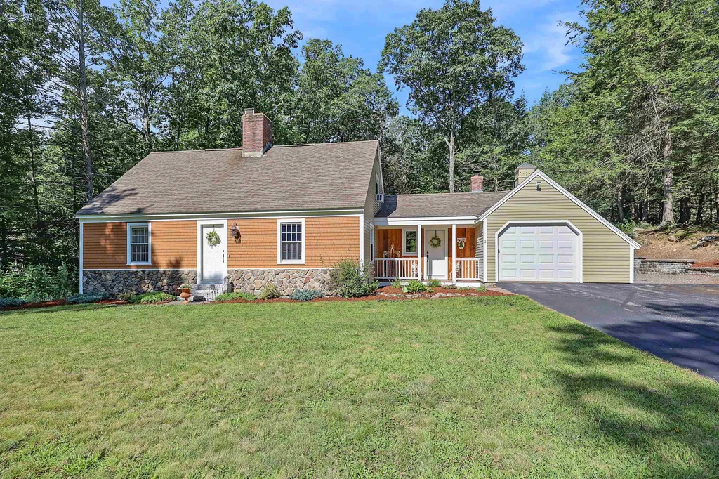 2 Buckridge Drive Amherst NH 03031
