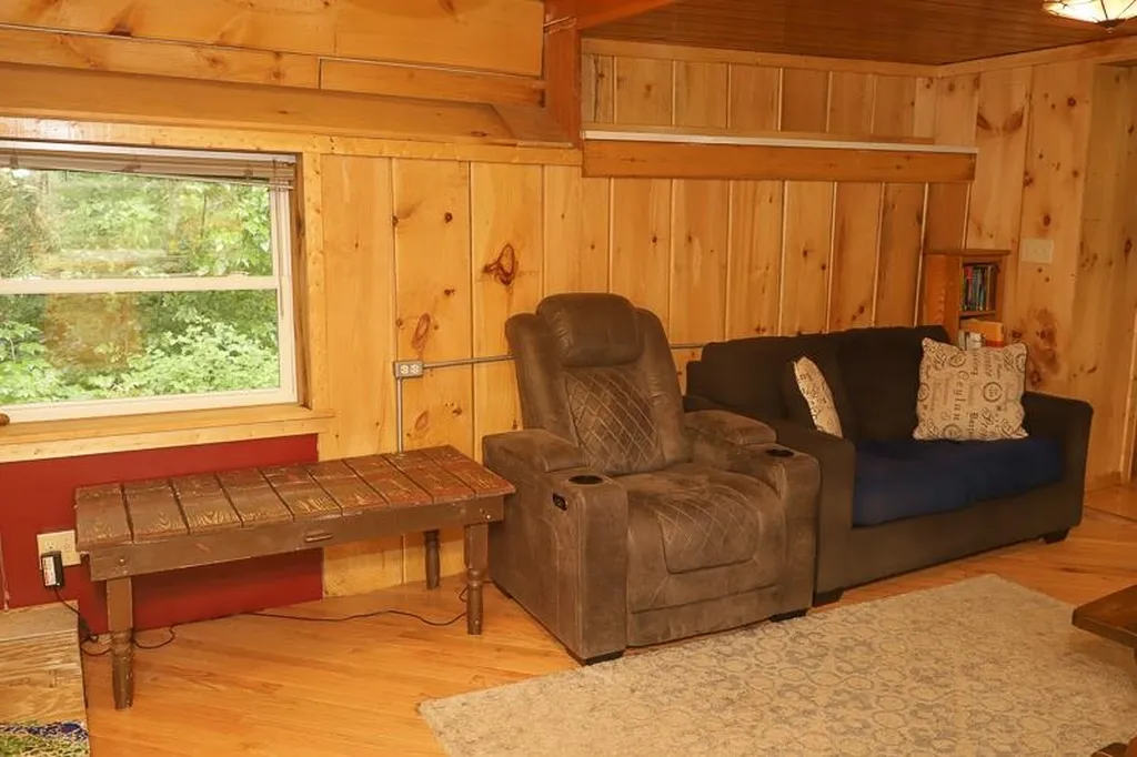 10 Hayes Road Goshen VT 05733