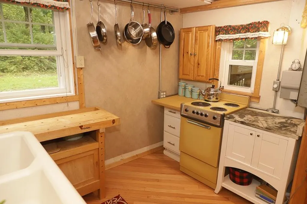 10 Hayes Road Goshen VT 05733