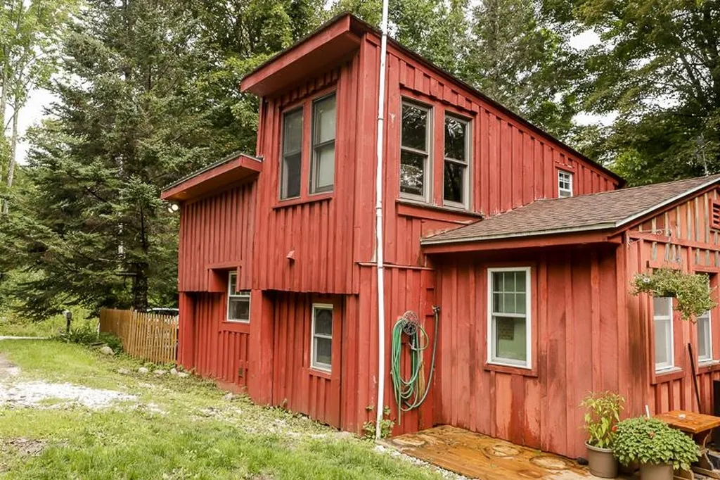 10 Hayes Road Goshen VT 05733