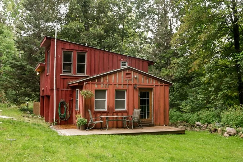 10 Hayes Road Goshen VT 05733