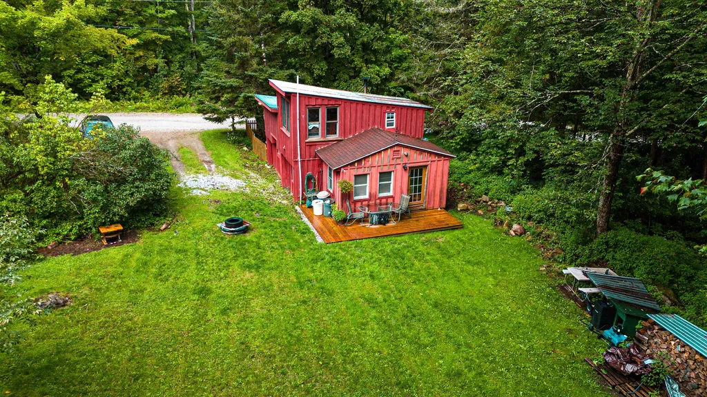 10 Hayes Road Goshen VT 05733
