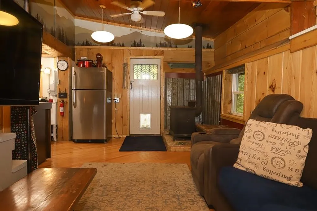 10 Hayes Road Goshen VT 05733