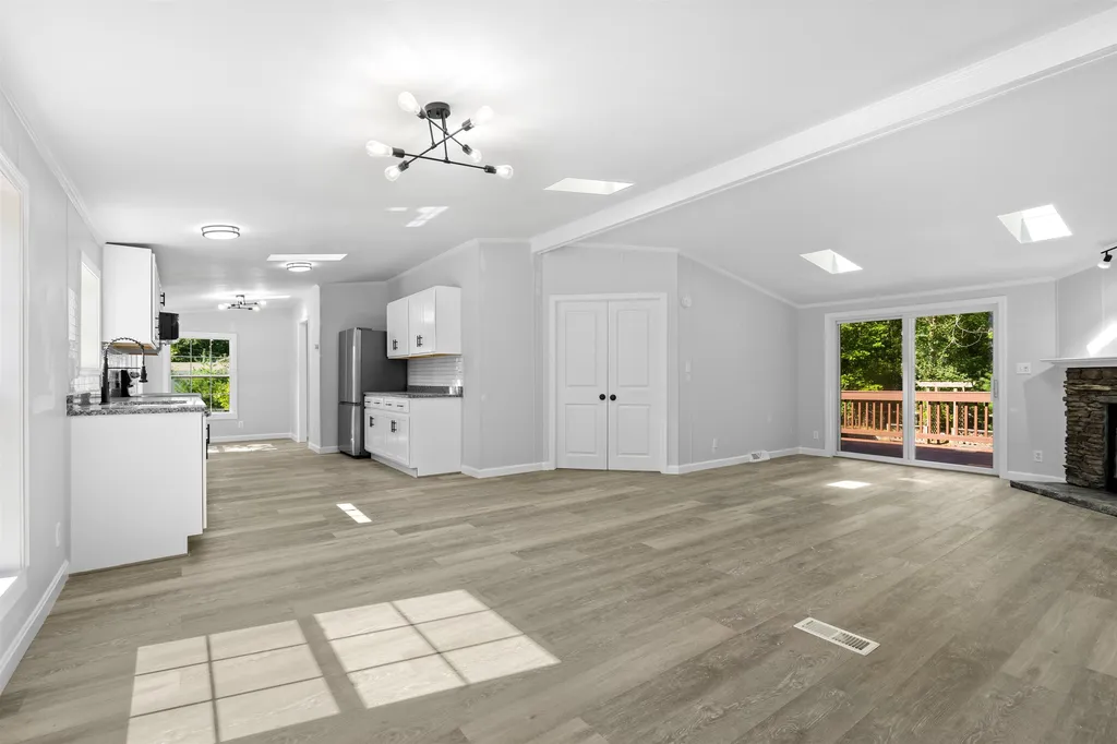 13 Lane Drive Allenstown NH 03275