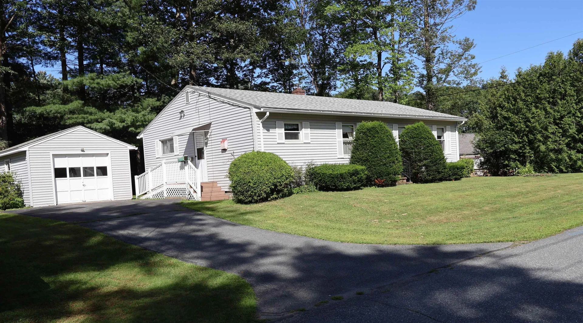 68 Bullard Street Hartford VT 05001