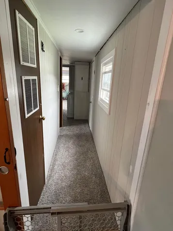 17 Anthony Circle Swanzey NH 03446