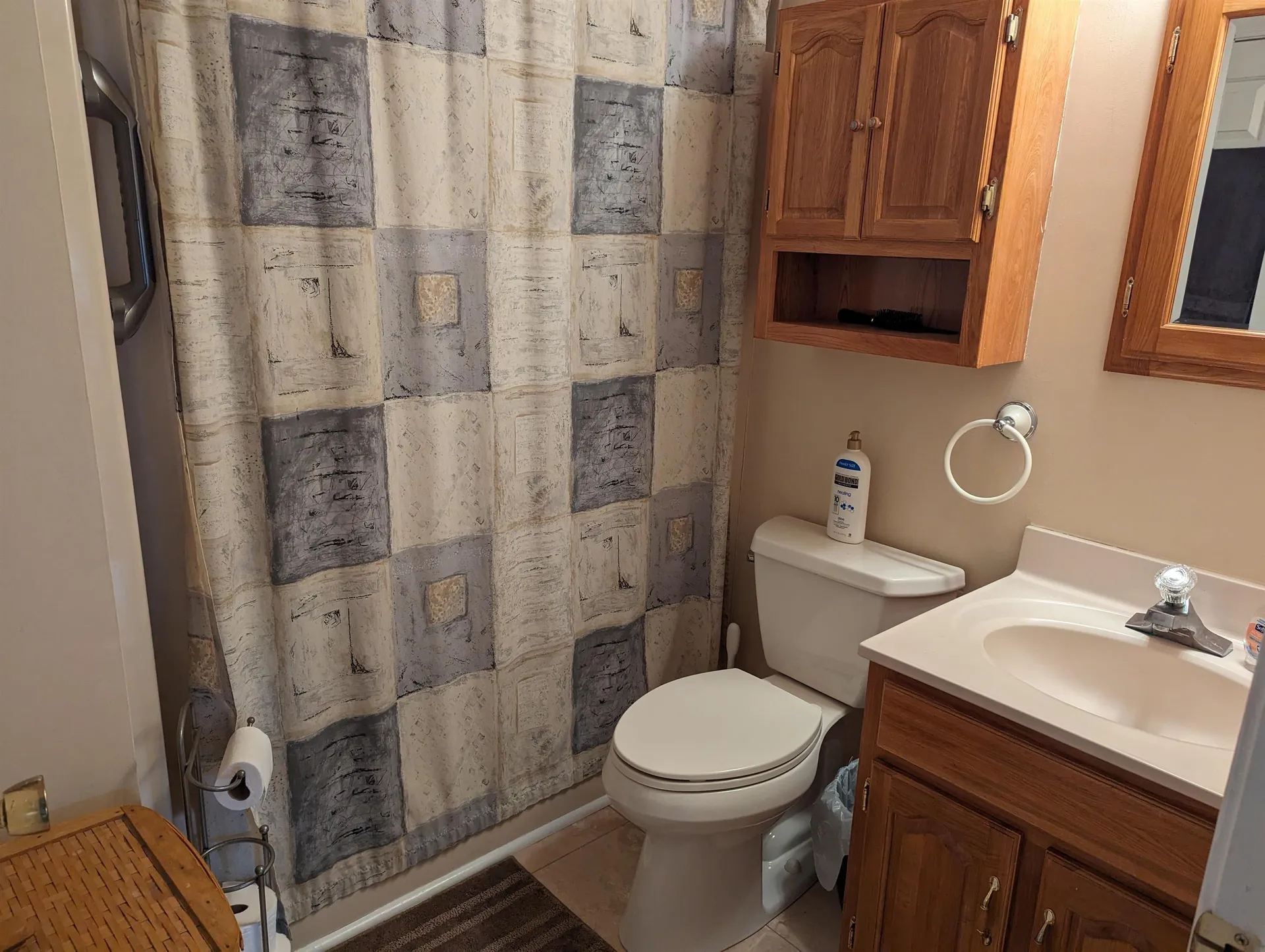 8 Kimball Place Claremont NH 03743
