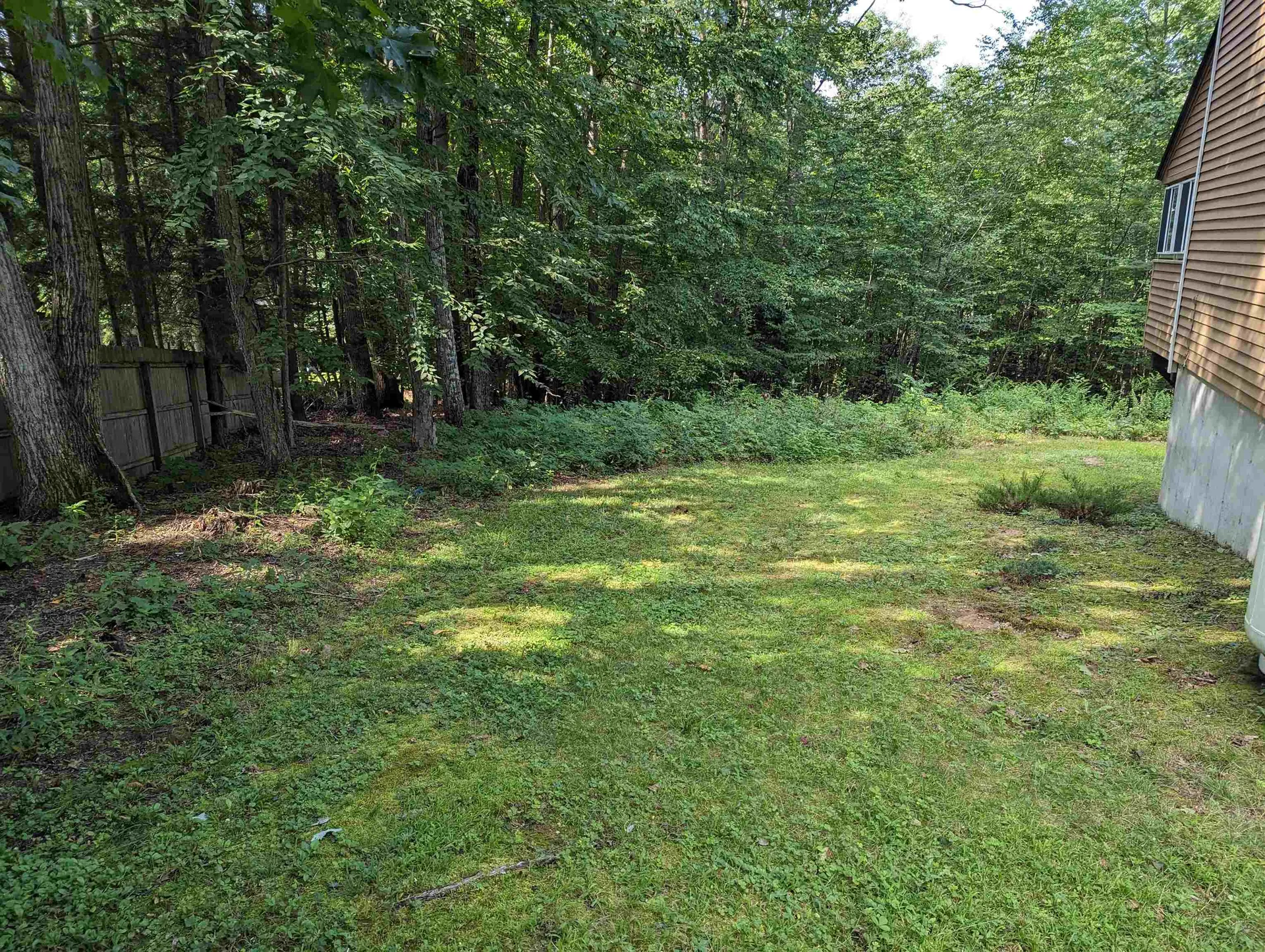 8 Kimball Place Claremont NH 03743