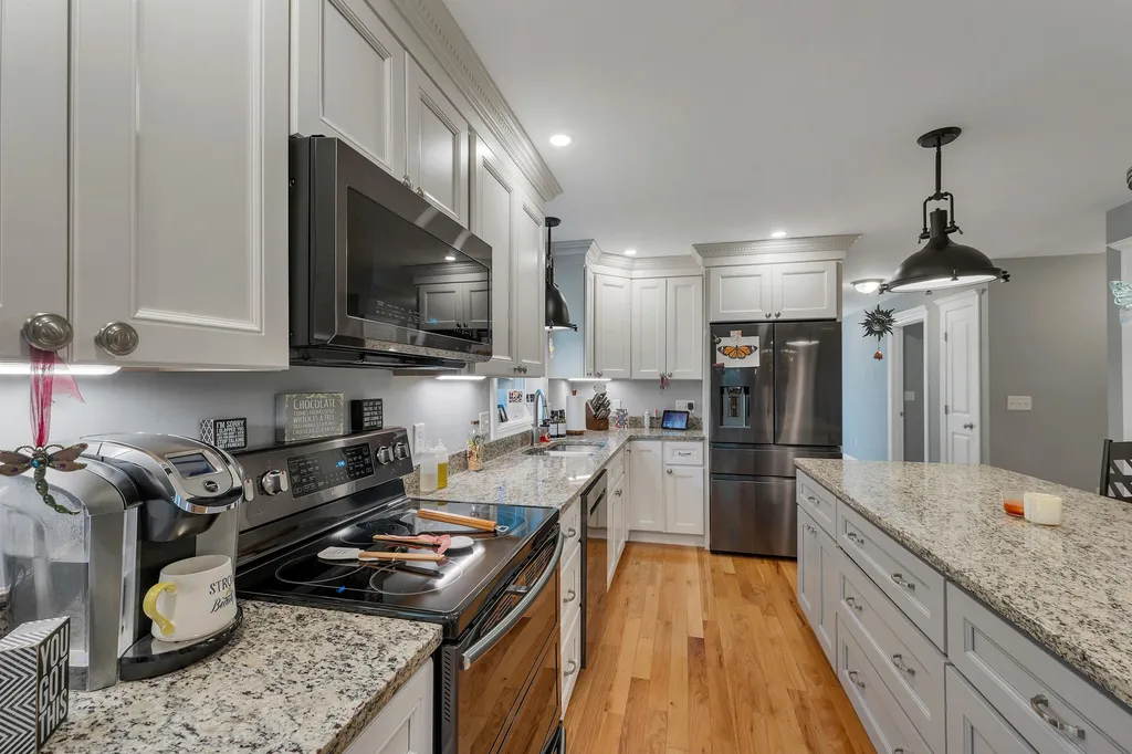 227 Ash Swamp Road Newmarket NH 03857