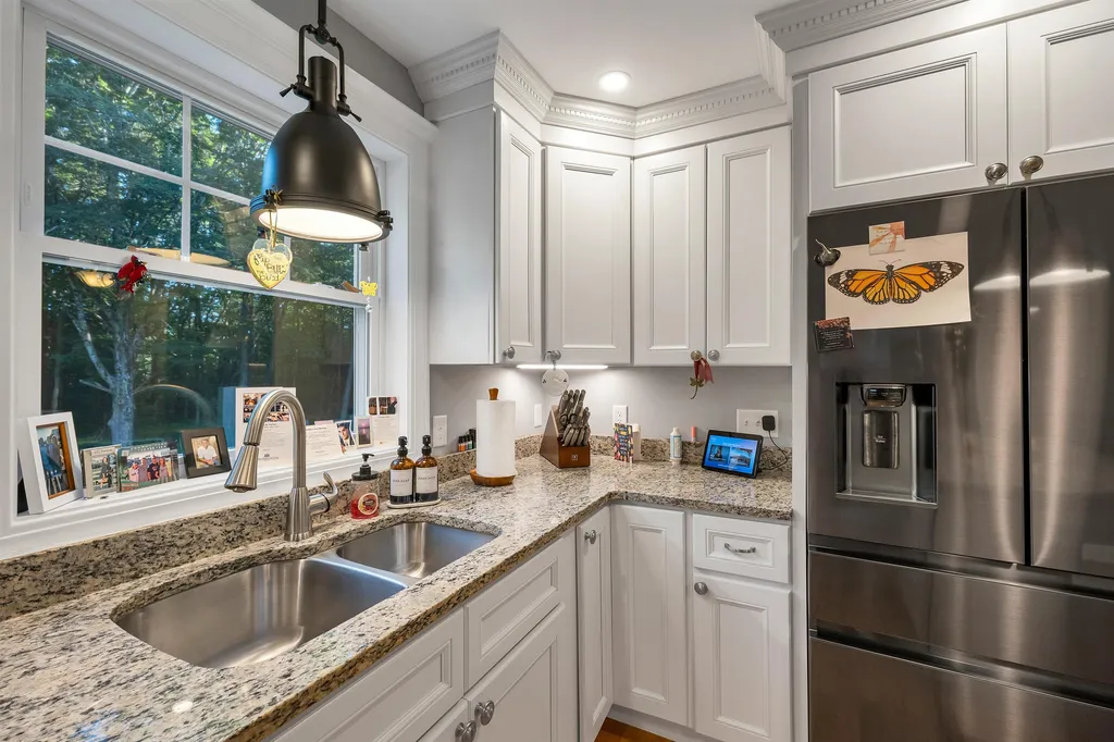 227 Ash Swamp Road Newmarket NH 03857