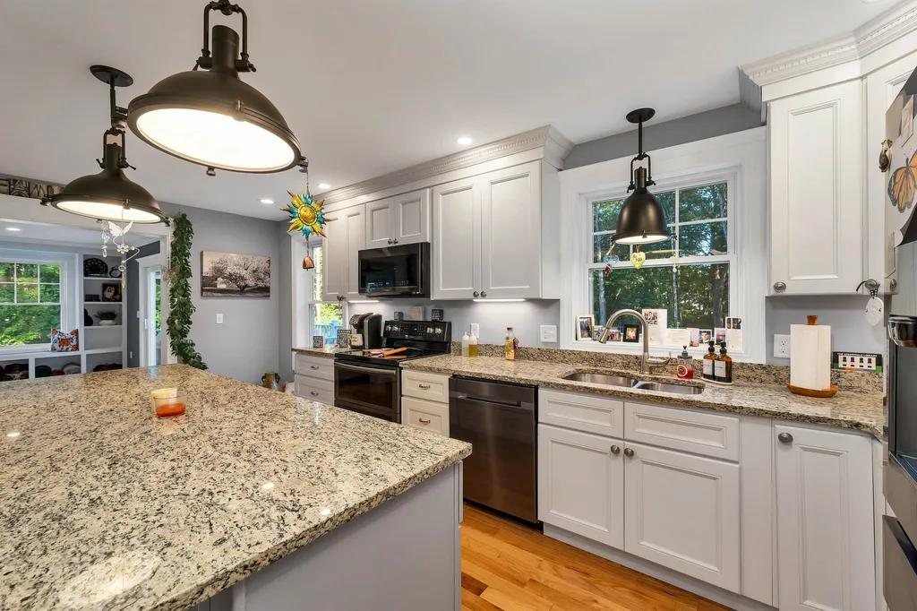 227 Ash Swamp Road Newmarket NH 03857