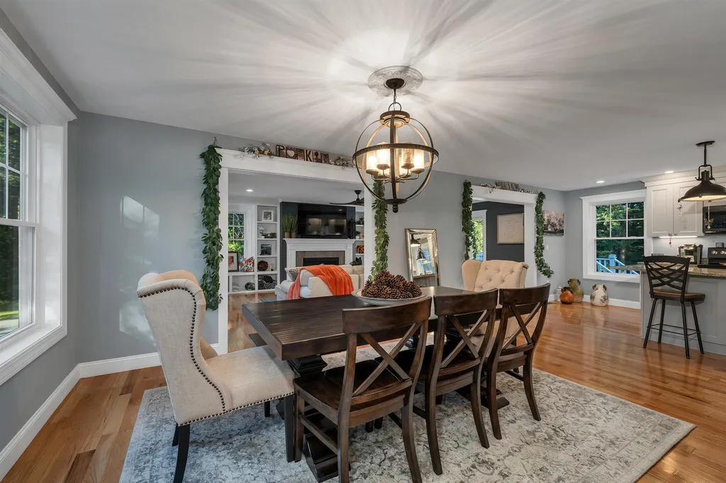 227 Ash Swamp Road Newmarket NH 03857