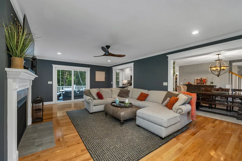 227 Ash Swamp Road Newmarket NH 03857
