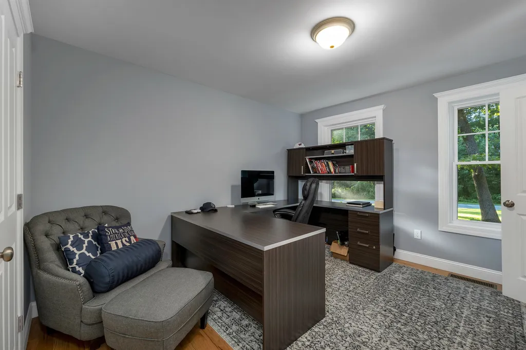 227 Ash Swamp Road Newmarket NH 03857