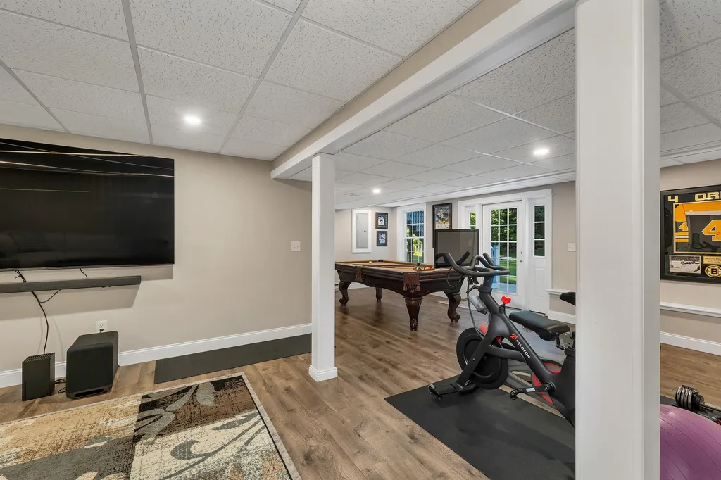 227 Ash Swamp Road Newmarket NH 03857