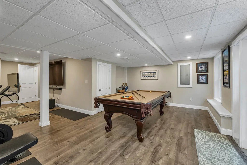 227 Ash Swamp Road Newmarket NH 03857