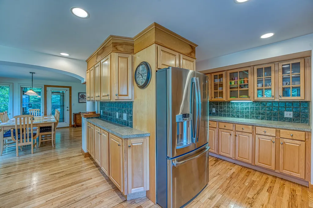 39 Ledgewood Circle Hebron NH 03241