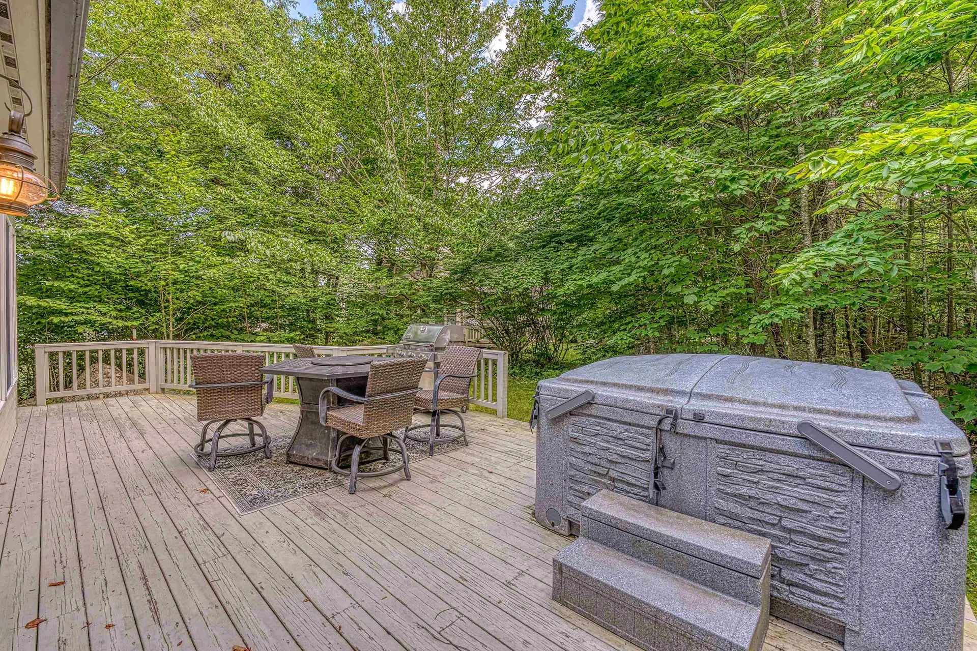 39 Ledgewood Circle Hebron NH 03241