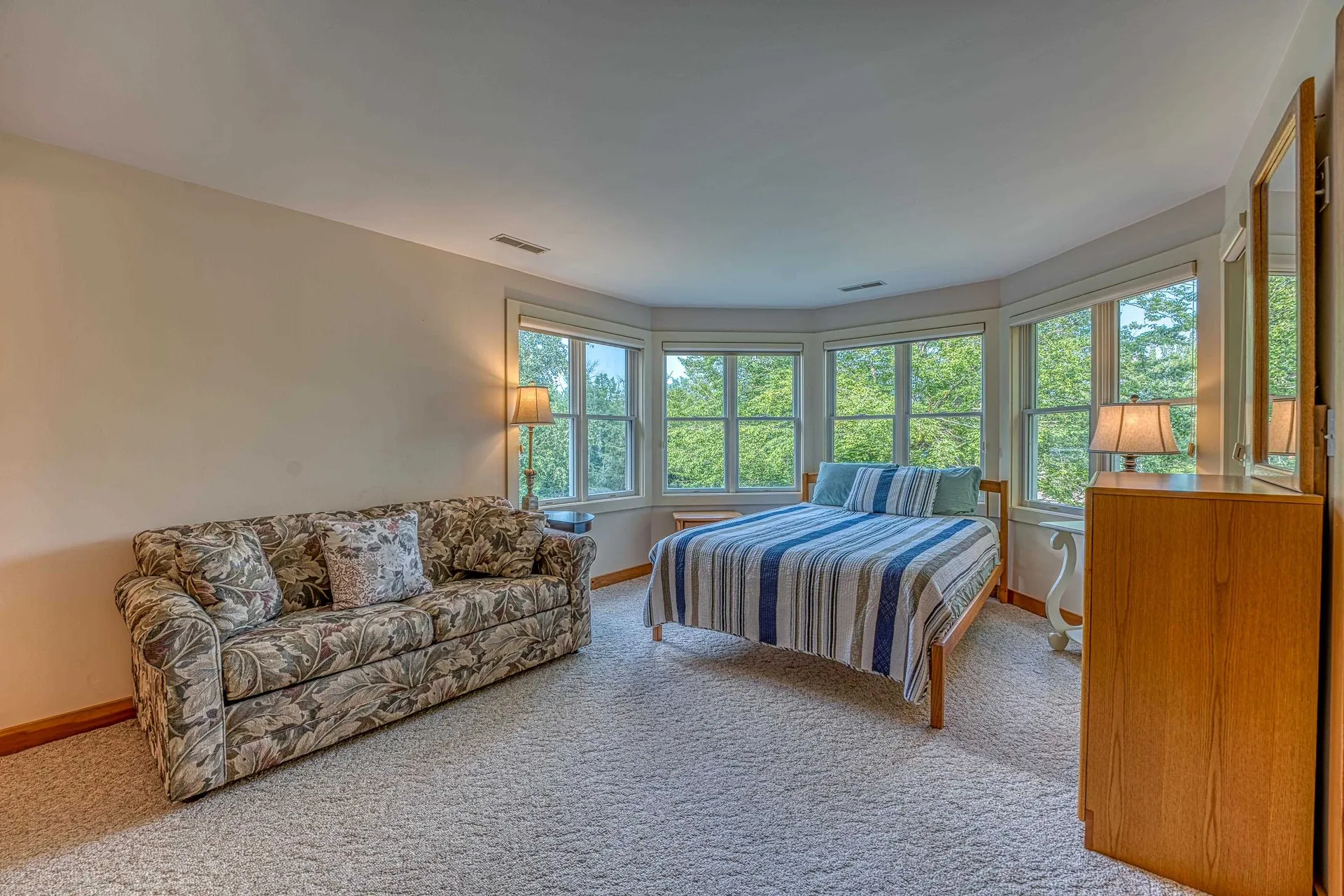 39 Ledgewood Circle Hebron NH 03241