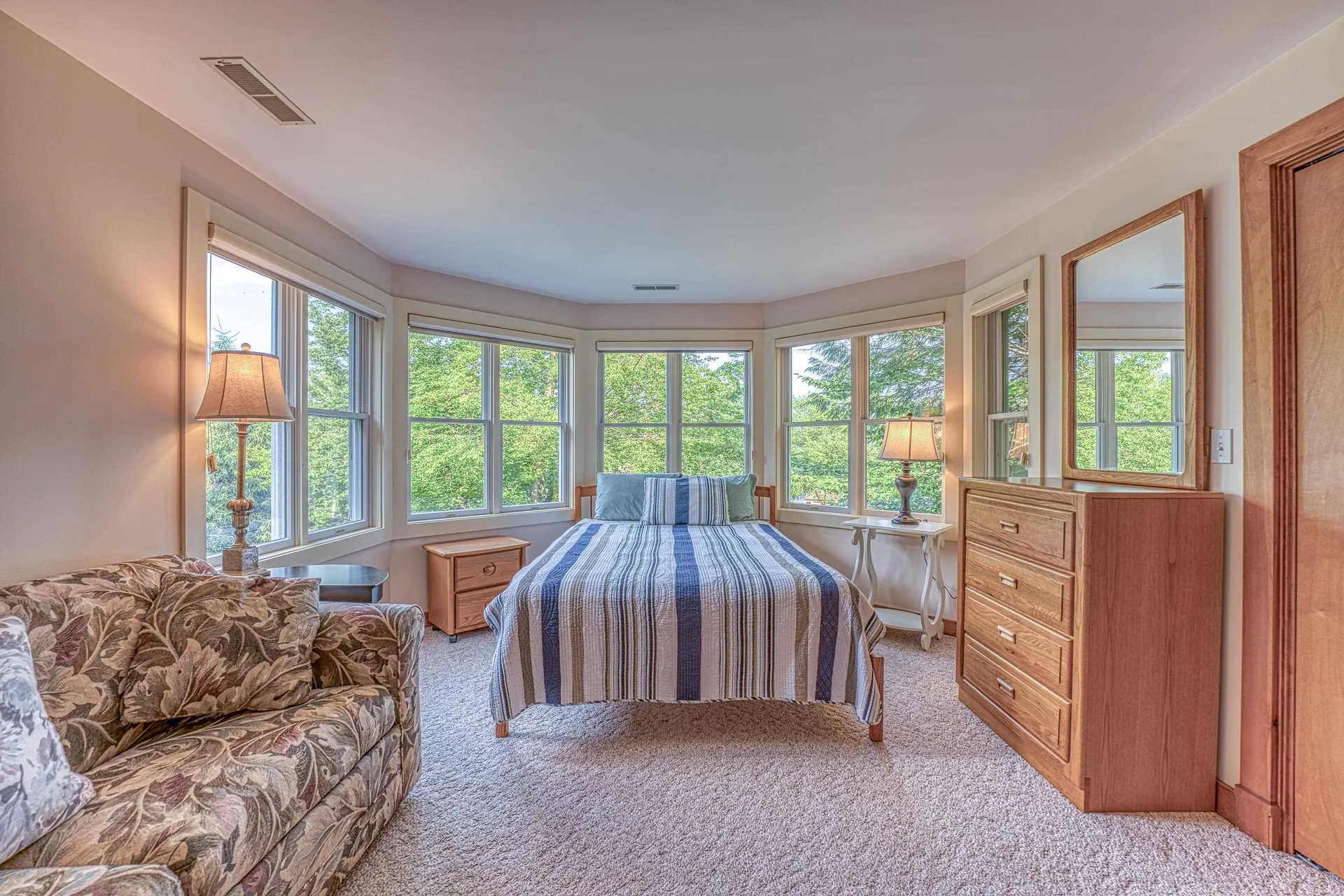 39 Ledgewood Circle Hebron NH 03241