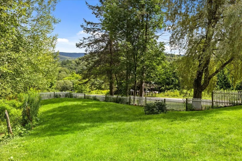 394 Beane Road Huntington VT 05462