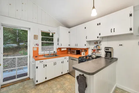 149 Nary Shores Road Wolfeboro NH 03894