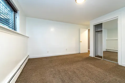 7 Lancelot Court Salem NH 03079