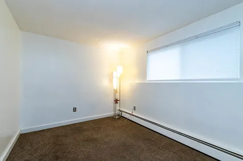 7 Lancelot Court Salem NH 03079