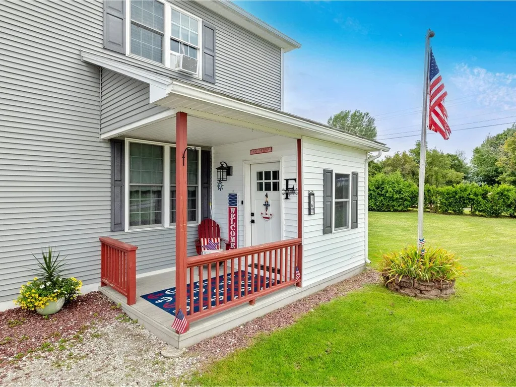 16 Cook Road Highgate VT 05459