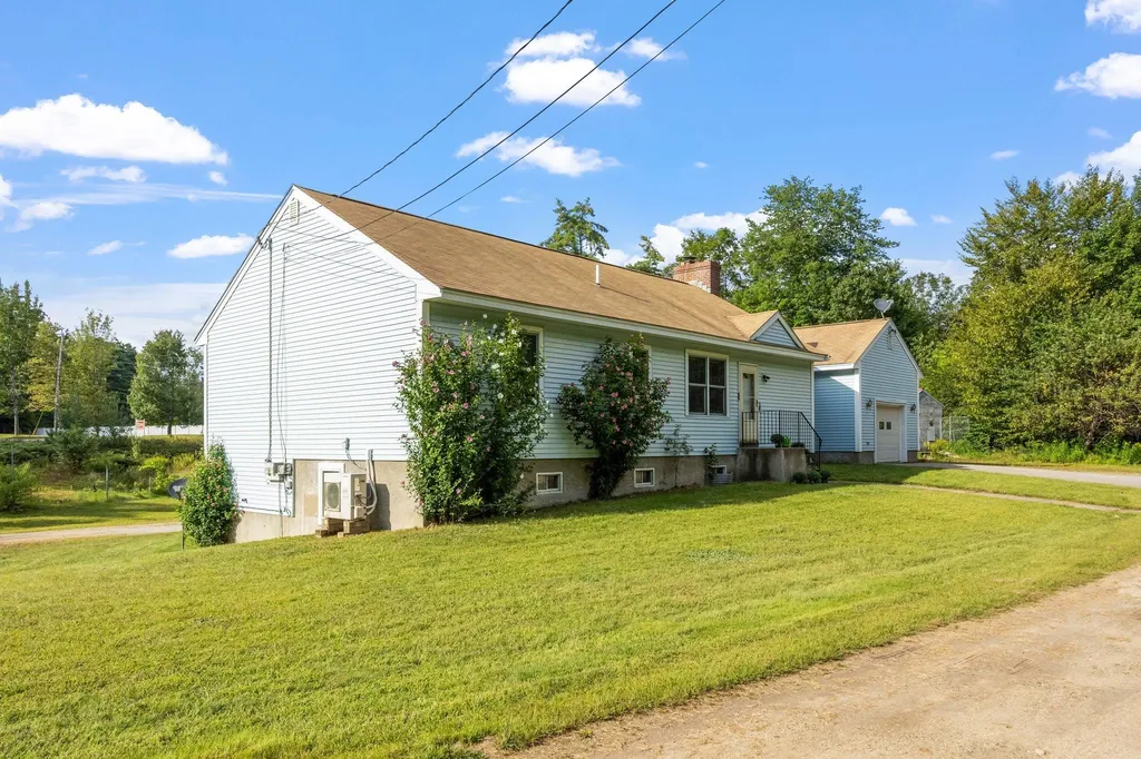12 Maple Lane New Hampton NH 03256
