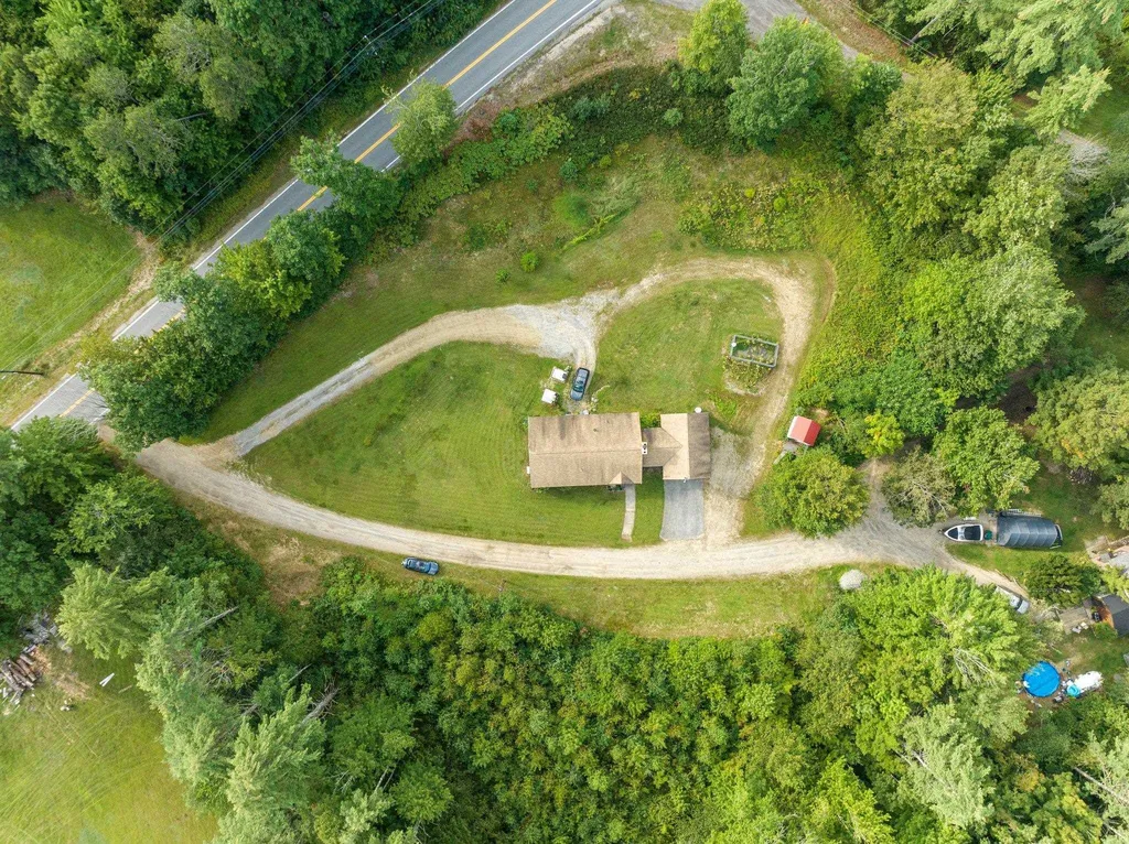 12 Maple Lane New Hampton NH 03256