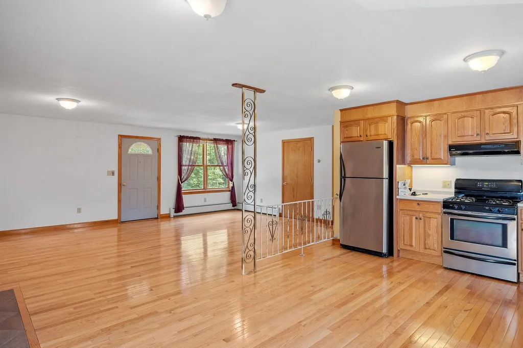12 Maple Lane New Hampton NH 03256