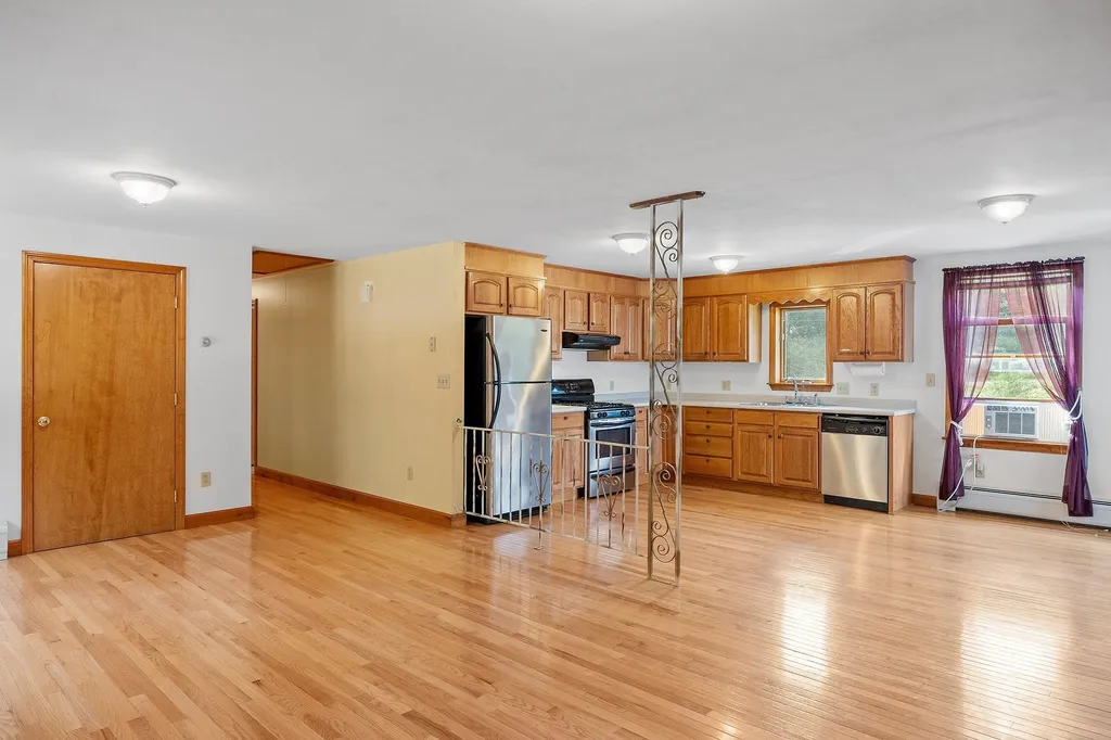 12 Maple Lane New Hampton NH 03256