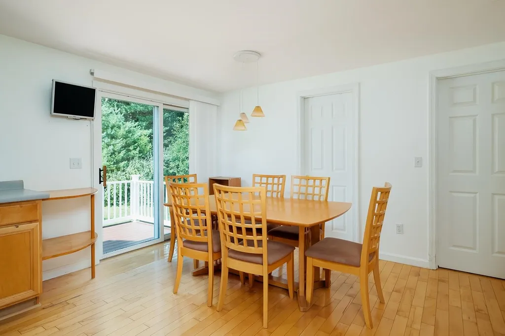 20 Duff Thompson Lane Lee NH 03861