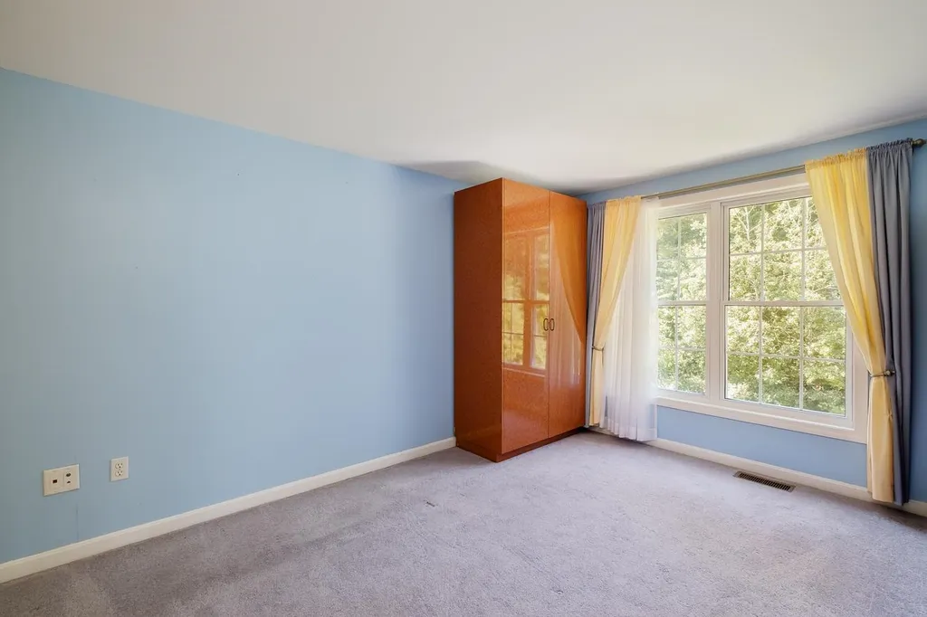 20 Duff Thompson Lane Lee NH 03861