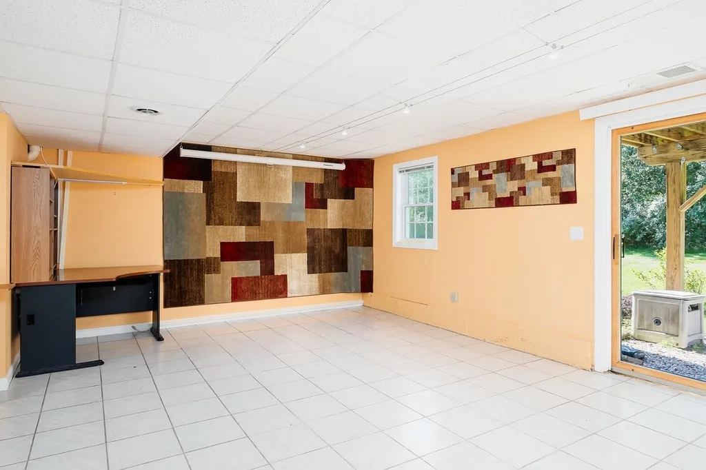 20 Duff Thompson Lane Lee NH 03861