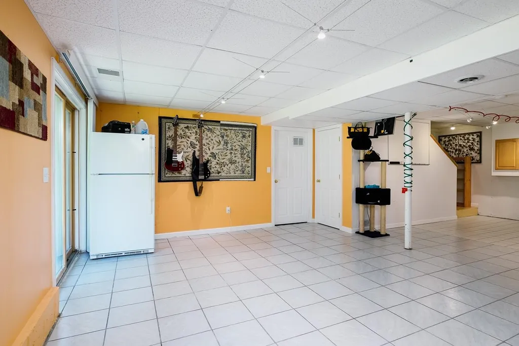 20 Duff Thompson Lane Lee NH 03861
