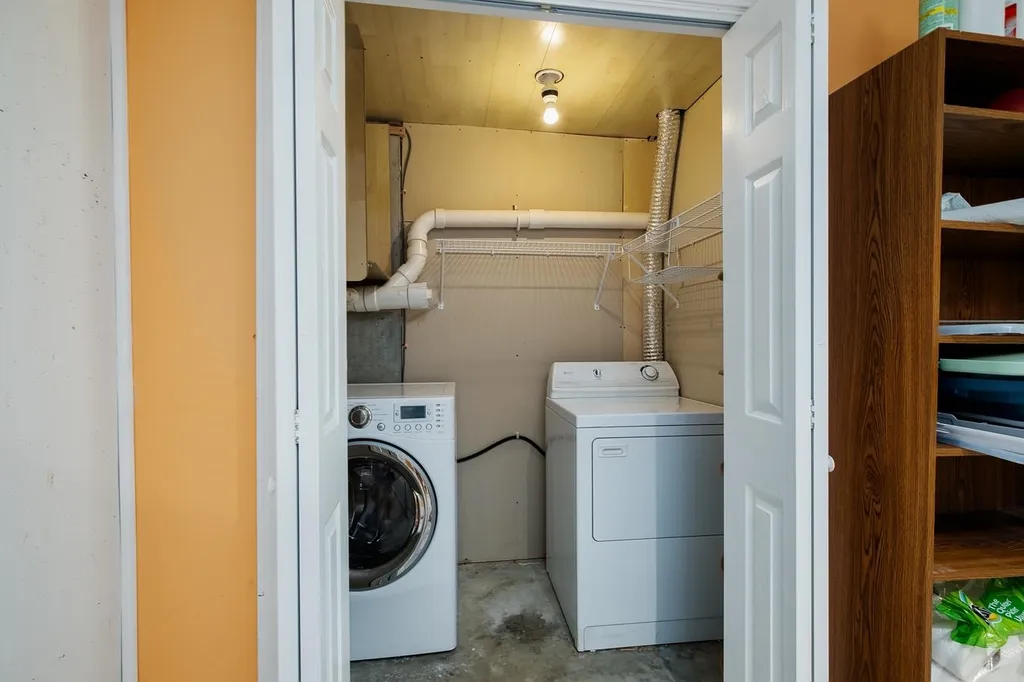 20 Duff Thompson Lane Lee NH 03861