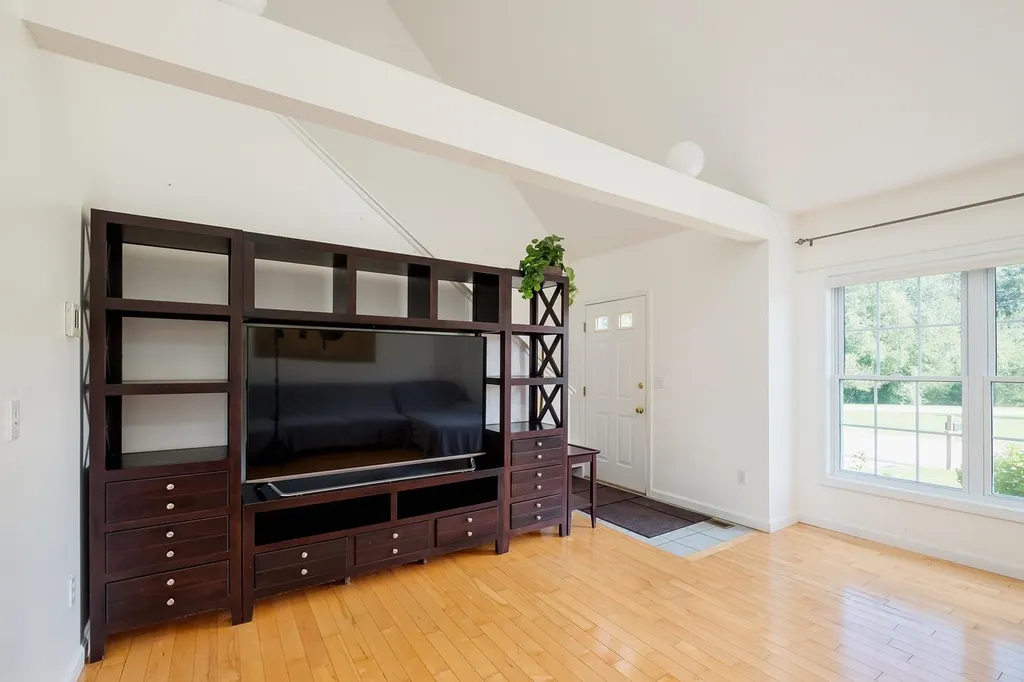 20 Duff Thompson Lane Lee NH 03861