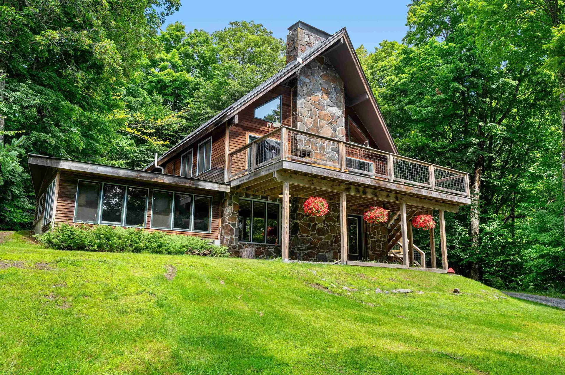 761 White Gates Lane Stowe VT 05672