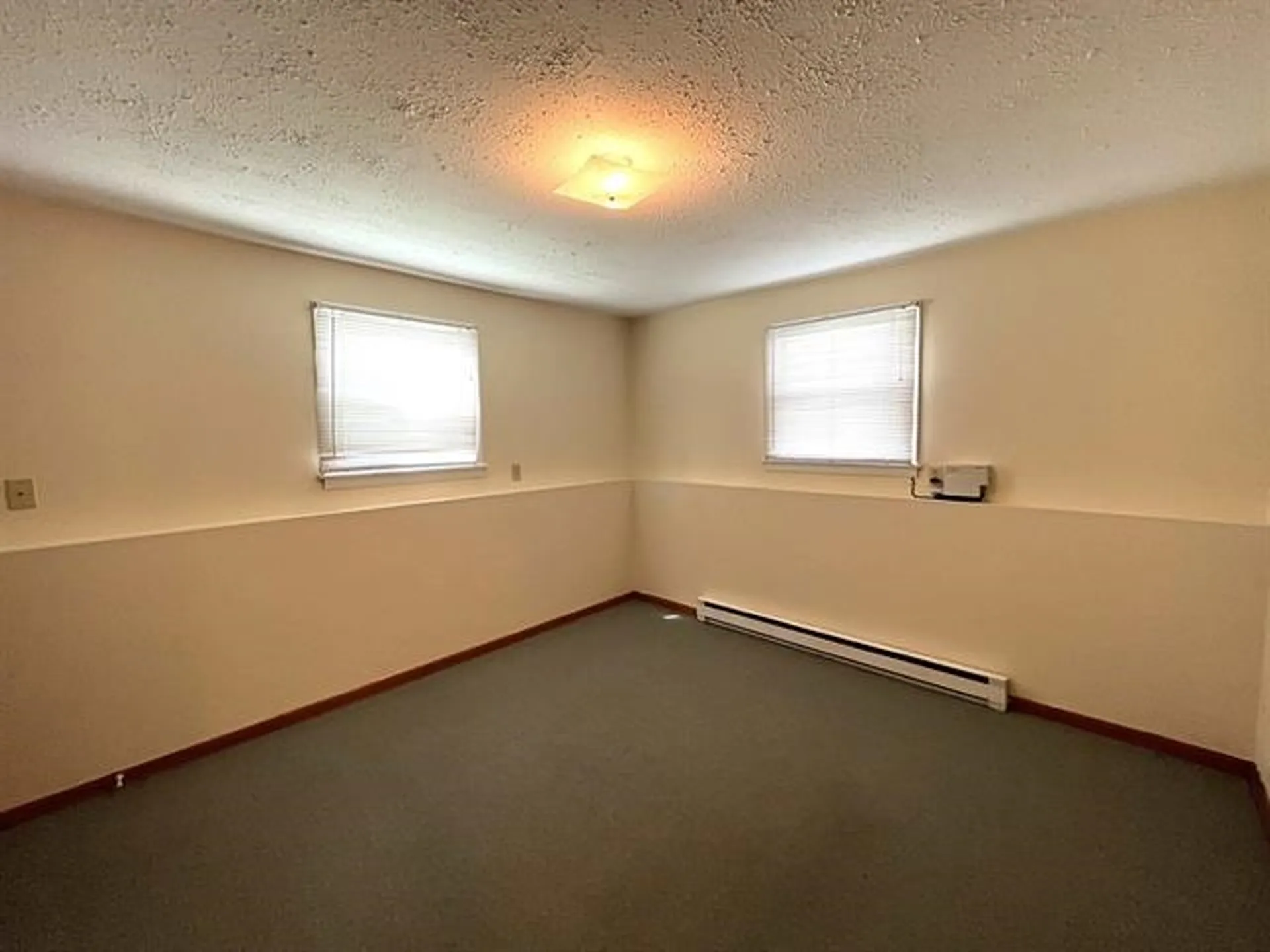13 James Avenue Burlington VT 05408