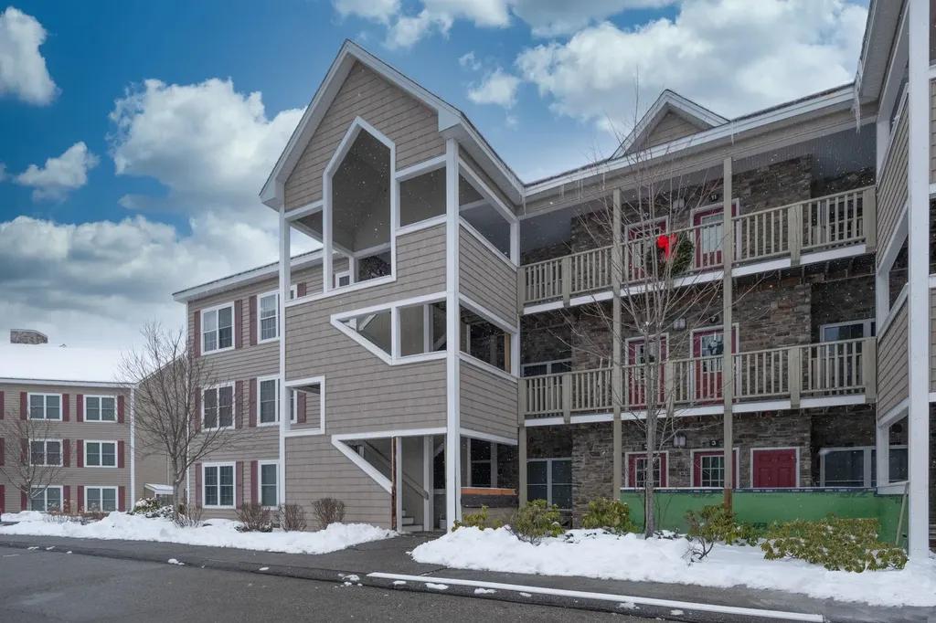 12 Twin Tip Terrace Lincoln NH 03251