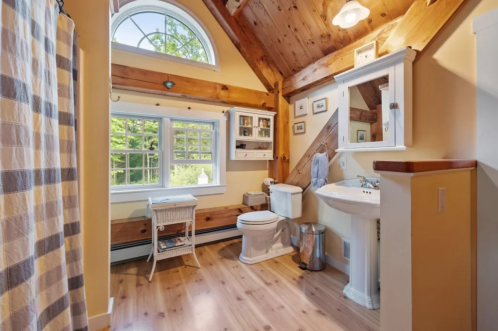 181 Hermit Woods Road Sanbornton NH 03269